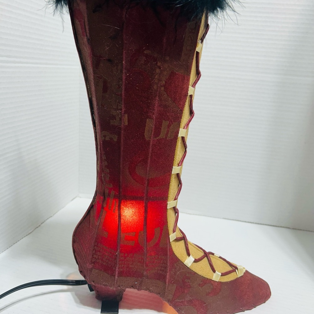 Unique Victorian boot style Accent Lamp